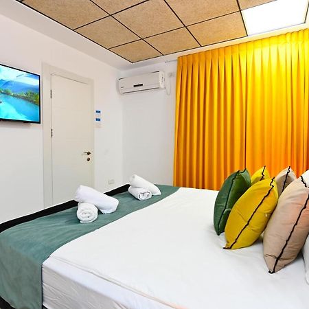 Yalarent Malina Motel In طبريا المظهر الخارجي الصورة